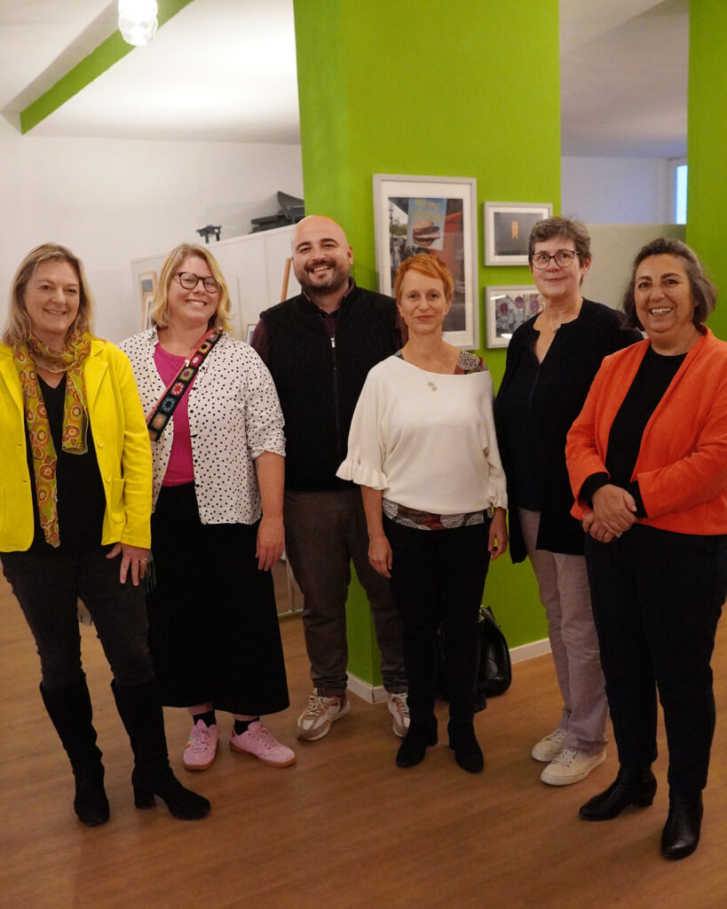 Gülseren Demirel bei der Eröffnung von "Kunst in Sendling" im Grünen Salon