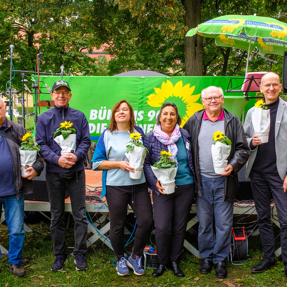 Gülseren Demirel ehrt langjährigen Mitglieder des OV Sendling-Westpark zum 25. Jubiläum