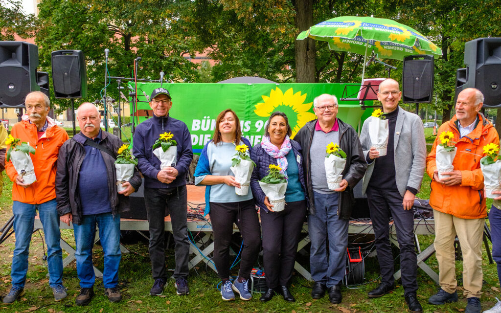 Gülseren Demirel ehrt langjährigen Mitglieder des OV Sendling-Westpark zum 25. Jubiläum